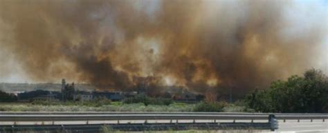 Incendi Evacuato Lo Stabilimento Fiat Di Termoli A Fuoco Un Capannone