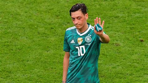 Germany World Cup Winner Mesut Ozil Retires Football News Hindustan Times