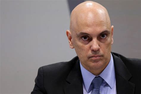 É professor associado da faculdade de direito do largo de são francisco (), onde se graduou. STF: Alexandre de Moraes é confirmado como ministro do STF ...