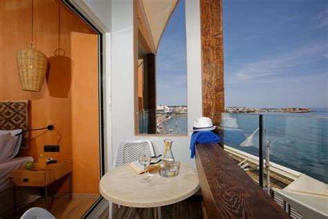 Hotel is located in 5 km from the centre. Palmera Beach Hotel & Spa | Crete
