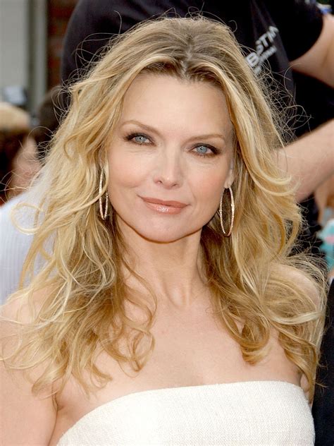 Michelle Pfeiffer Hairstyles Hair Cuts And Colors