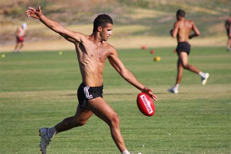 Nov 20, 2020 · dustin martin and cameron munster were the scallywags we needed in 2020. Athletes 101: Bachar Houli
