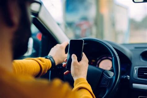 here s why using a cell phone while driving can be dangerous health hindustan times