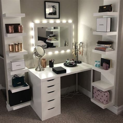 See more ideas about room inspo, bedroom decor, room inspiration. 30+ Clever Ways to Use Small Space for Dressing Table with ...