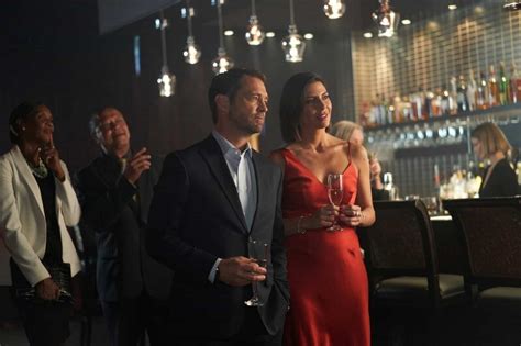 Private Eyes S04e10 Spiel Mit Dem Feuer Smoke Gets In Your Eyes