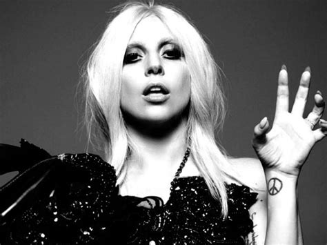 Lady Gaga Will Feature Personal Betrayals In New Album