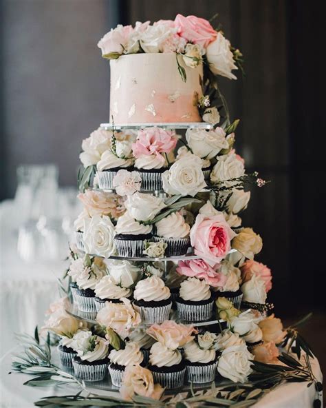 10 Outrageous Ideas For Your Alternative To A Wedding Cake 10 Outrageous Ideas For Your
