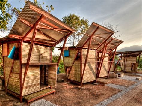 Mengidamkan hunian dengan desain rumah minimalis modern? OneAll: green arsitek rumah bambu