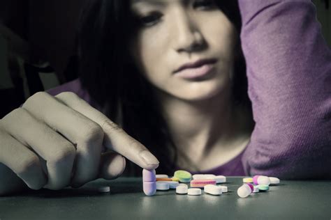 How to identify the initial signs of addiction. Teen Drug and Alcohol Addiction | The Recovery Village ...