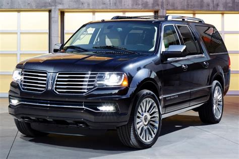 Used 2015 lincoln navigator suv review