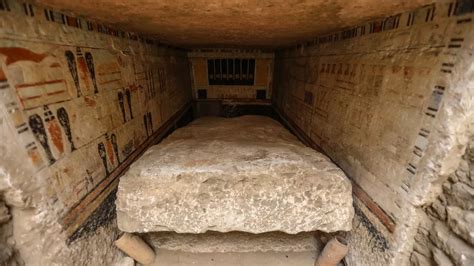 Five Ancient Tombs Discovered In Egypt And Theyre At Least 4000