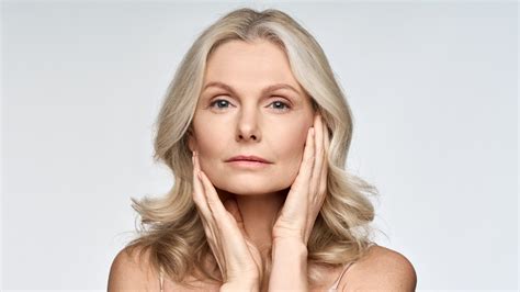 Say Goodbye To Fine Age Lines And Wrinkles Regenix