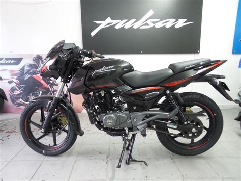New Pulsar 180 Ns Bajaj Pulsar 200 Ns With Fuel Injection And Abs