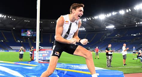 Armand duplantis ist bereits seit februar weltrekordhalter in der halle, als er bei den world athletics in glasgow die unglaubliche der weltrekord kam wirklich unerwartet und ich bin sehr dankbar. Freiluft-Weltrekord - Armand Duplantis meistert 6,15 Meter ...
