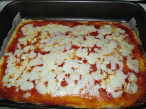 La pizza napoletana fatta in casa è una missione impossibile senza il forno fatto di mattoni? La Ricetta della Pizza fatta in casa - YouTube