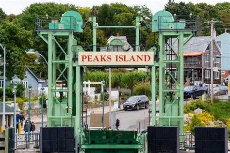Best Things To Do On Peaks Island Maine Day Trip Guide Bobo And Chichi