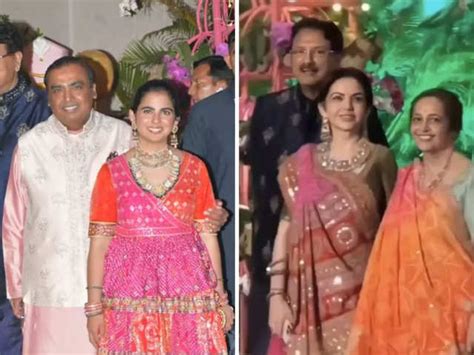 Mukesh Ambani Navratri Spl Mukesh Ambani Twins With Wife Nita And Mom