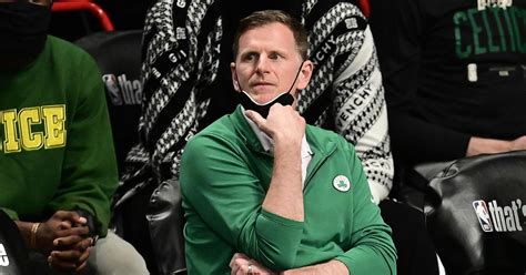 Jay Larranaga Reportedly Turns Down Return To Celtics Bench Cbs Boston