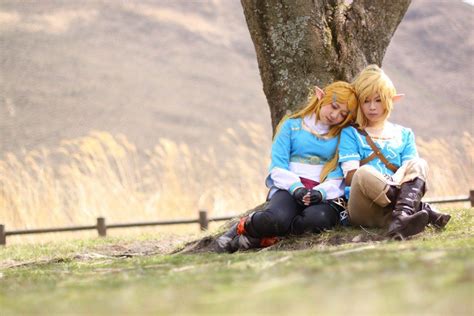Link And Zelda From Breath Of The Wild Cosplays By Crona213 And