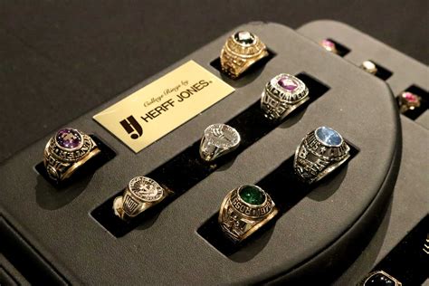 Seniors Weigh Sentimentality Price In Decision To Buy Class Ring Washington Square News