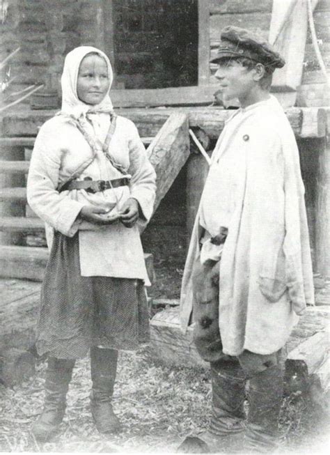 ethnically russian people old photo Муж и жена Левшаковы Снял Николай Сергеевич Розов в