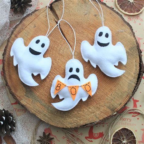 25 Spooky Etsy Halloween Decorations To Get In 2019