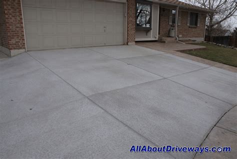 60 houses with a concrete driveway (photo examples) | how to maintain. Colored Concrete - Stamped Concrete Driveways