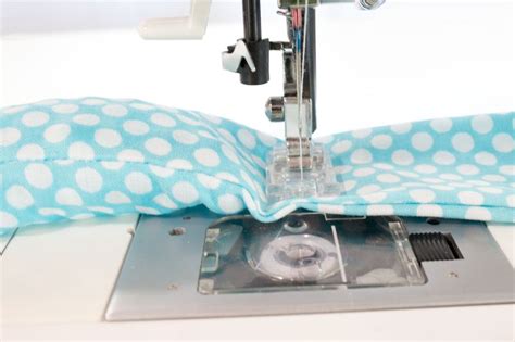 Make Your Own Cooling Neck Wraps Chica And Jo Sewing Projects Free