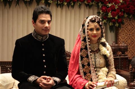 7 Pakistani Celebrities Who Got Hitched Pretty Early کم عمری میں شادی کرنے والے مقبول ترین