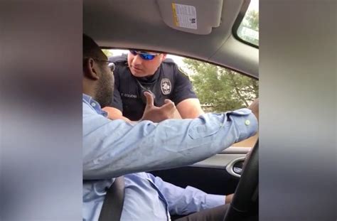 Police Pull Over Couple To Reveal A Pregnancy Announcement