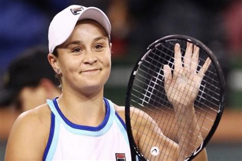 Wimbledon 2021 on the bbc. Ashleigh Barty 'as good as gold' in a milestone week (With ...