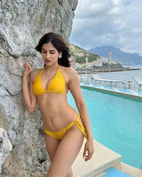 Photo Gallery Sakshi Malik Shared Her Bikini Photos On Social Media