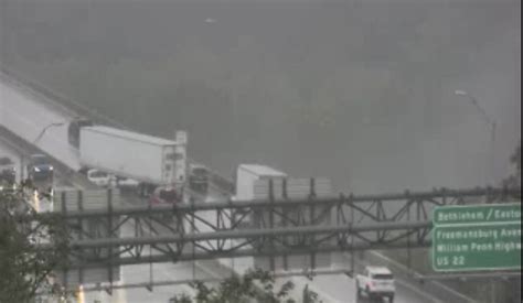 Jackknifed Tractor Trailer Closes Route 33 North Near Interstate 78