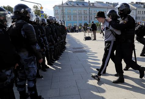 Russian Police Detain Nearly 700 In Opposition Crackdown In Moscow