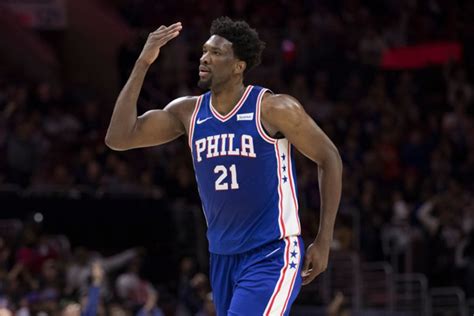 Joel embiid is a cameroonian professional basketball player who plays as a center for the embiid attended the university of kansas. Joel Embiid Hits on Rihanna After Waking Up From Surgery ...
