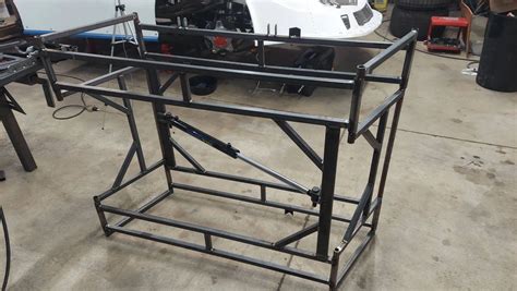 Bare Steel Race Car Pit Lift Frame And Cylinder
