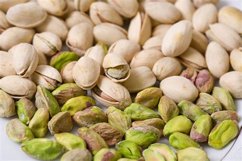 9 Health Benefits Of Pistachios You Didnt Expect