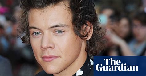 Can Harry Styles In Makeup Persuade Men To Put On The Slap Men S Fashion The Guardian