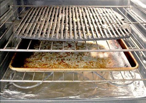 Here are the four most effective, easy to use ways to restore your ci grates to their former glory. How To Clean A Greasy BBQ Grill - No Chemicals Required ...