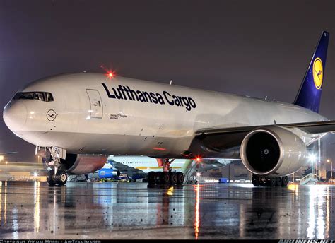 Boeing 777 Fbt Lufthansa Cargo Aviation Photo 2578323