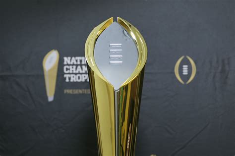New College Football Playoff Trophy Revealed, Receives Criticism For