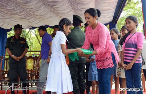 Medirigiriya Students Given School Incentives Sri Lanka Army
