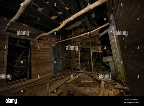 Broken Abandoned House In The Night Hi Res Stock Photography And Images