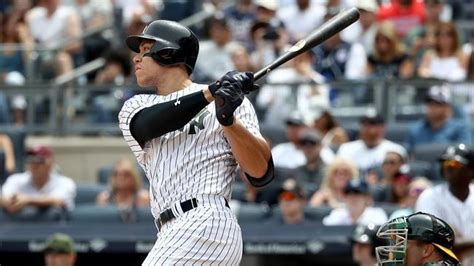 New York Yankees Rookie Aaron Judge Smashes First Mlb Grand Slam Home