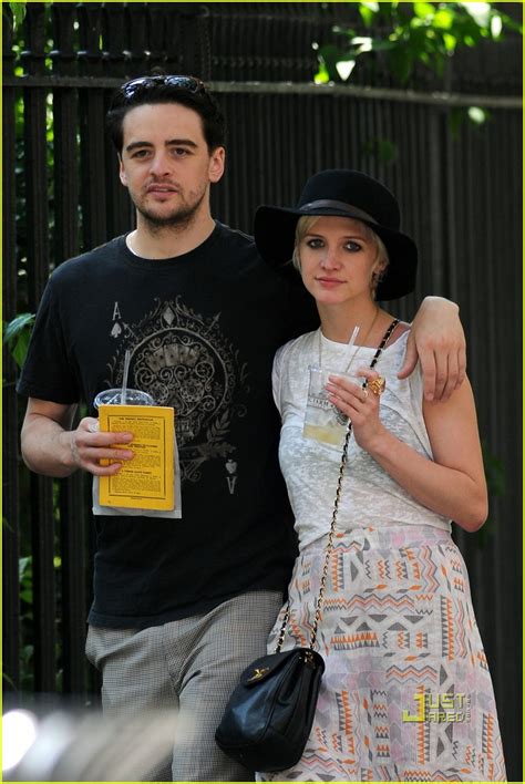 Ashlee Simpson And Vincent Piazza New Couple Alert Photo 2554165