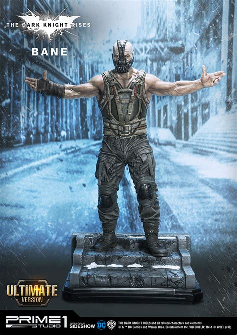 The Dark Knight Rises Batman Statue Is Shown In This Promotional Image