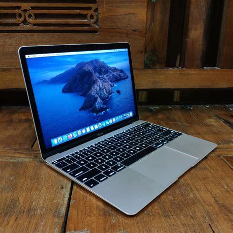 Top 3 apple computers are as follows octa core. Jual Laptop Apple Macbook Air retina 2015 - ram 8gb - ssd ...