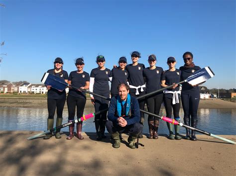 Learn To Row Putney Town Rowing Club London
