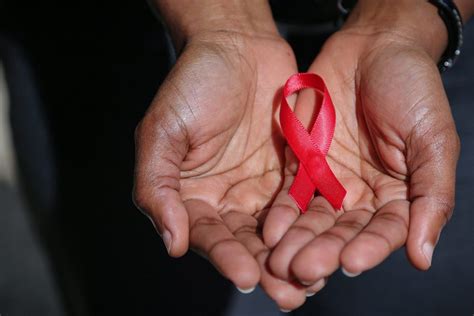 Five Organizations Fighting Hiv And Aids The Borgen Project