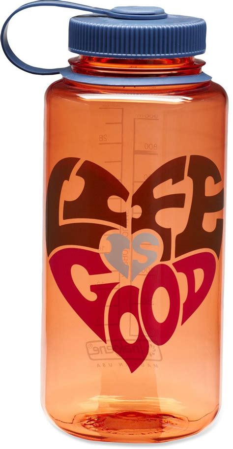 The 32 Fl Oz Life Is Good Heart Water Bottle Helps Keep You Hydrated